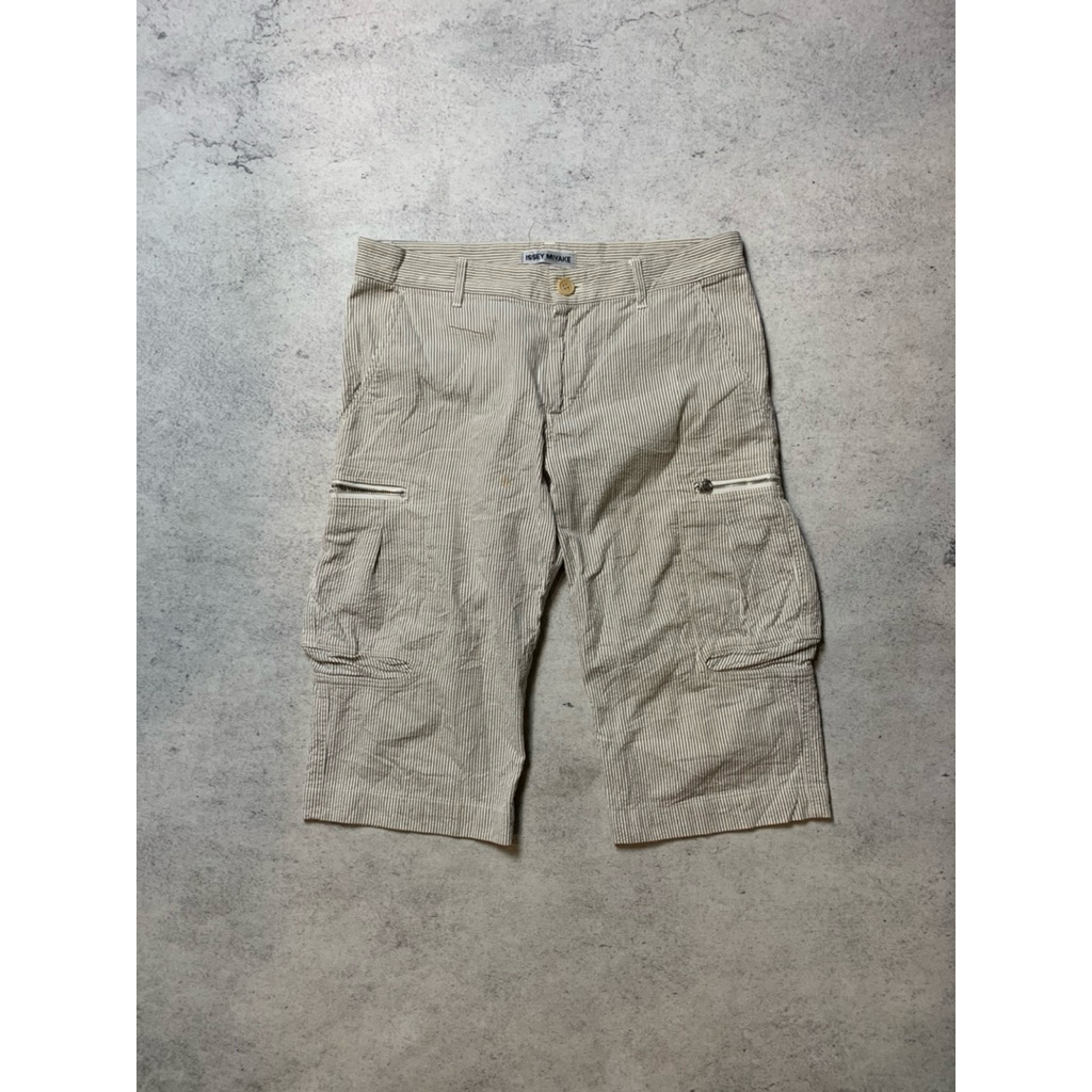Short Pants Issey Miyake