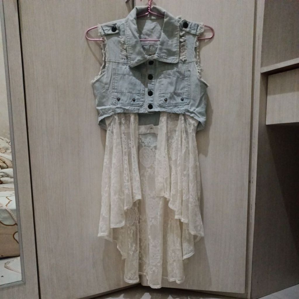 Vest Jeans Denim Ripped Unik Lucu Kiyowo Renda Cewek Keren