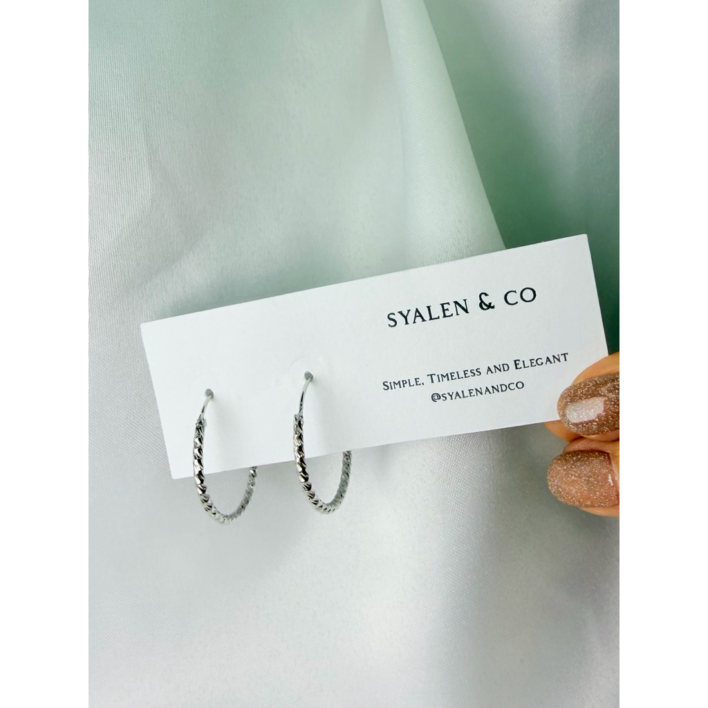 Anting bulat polos