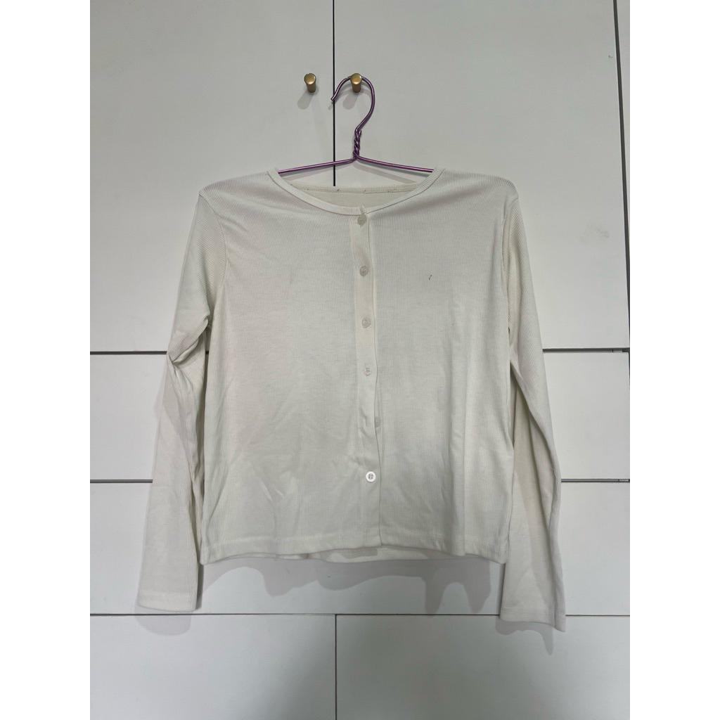Preloved Cardigan Putih