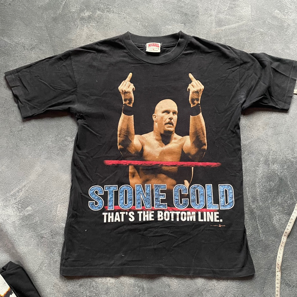 stone cold kaos smackdown baju wwe