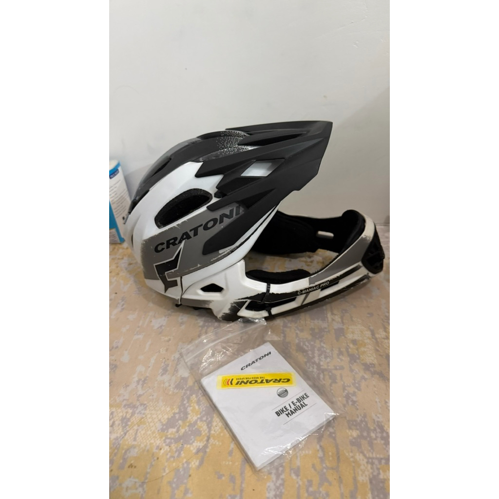 helm cratoni bekas pushbike