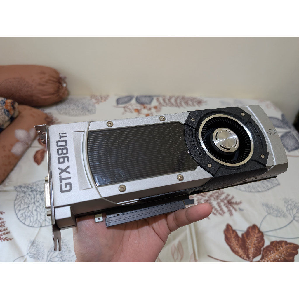 Nvidia GTX 980 Ti Founders Edition Like New