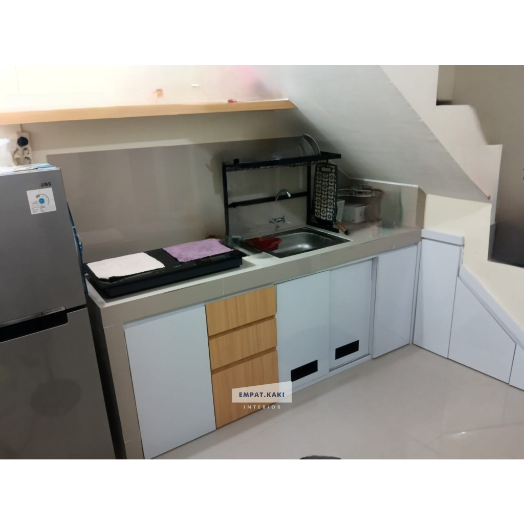 Kitchen Set Custom Minimalist Bawah Tangga Plywood HPL Sidoarjo