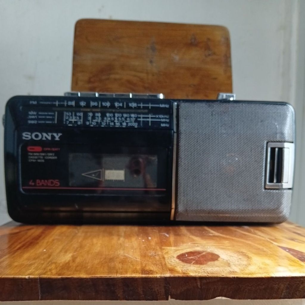 TERLARIS RADIO TAPE COMPO SONY JADUL