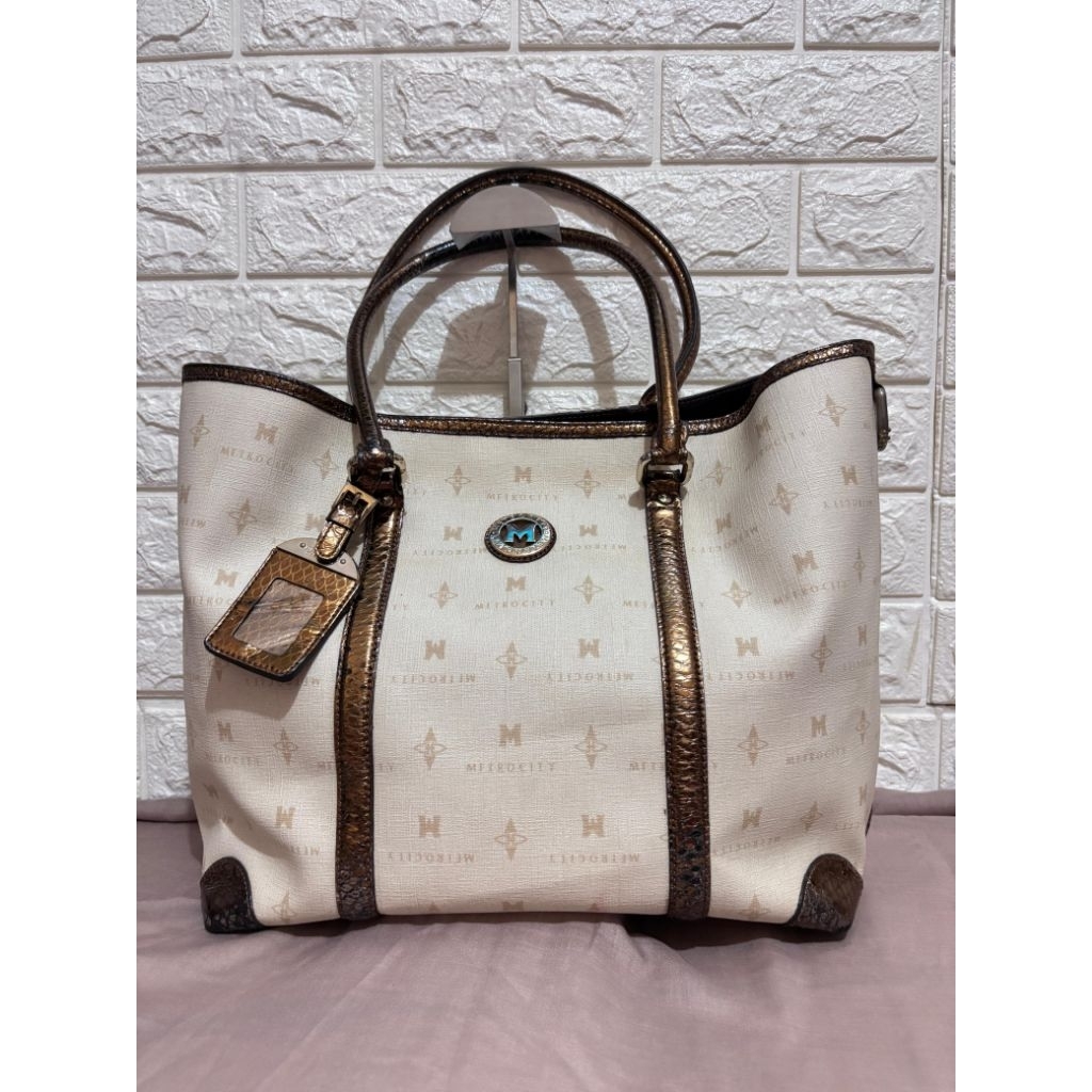 Tote Metrocity