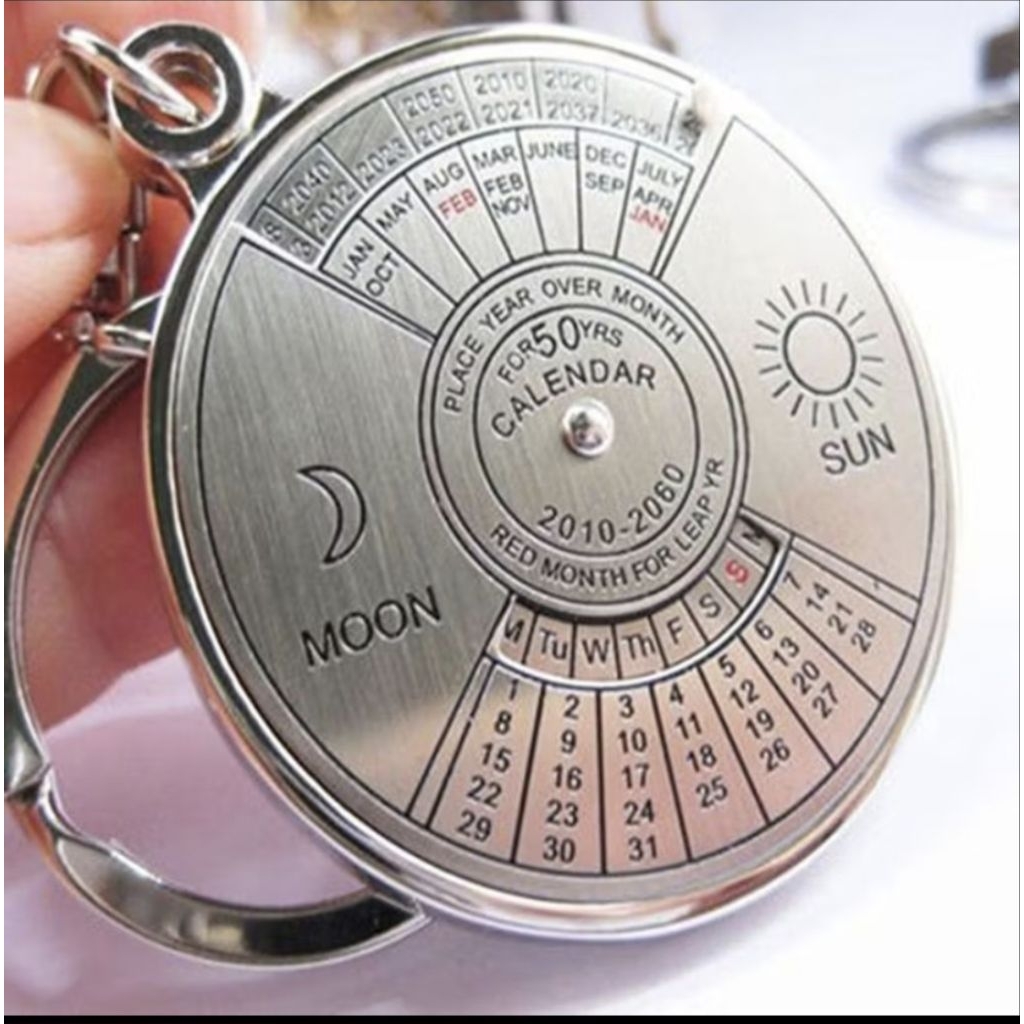 GANTUNGAN KUNCI UNIK KALENDER ABADI 50 Th 2010-2060 STAINLES STEEL
