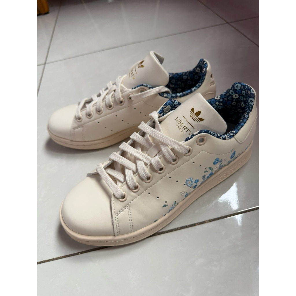 Adidas size 38