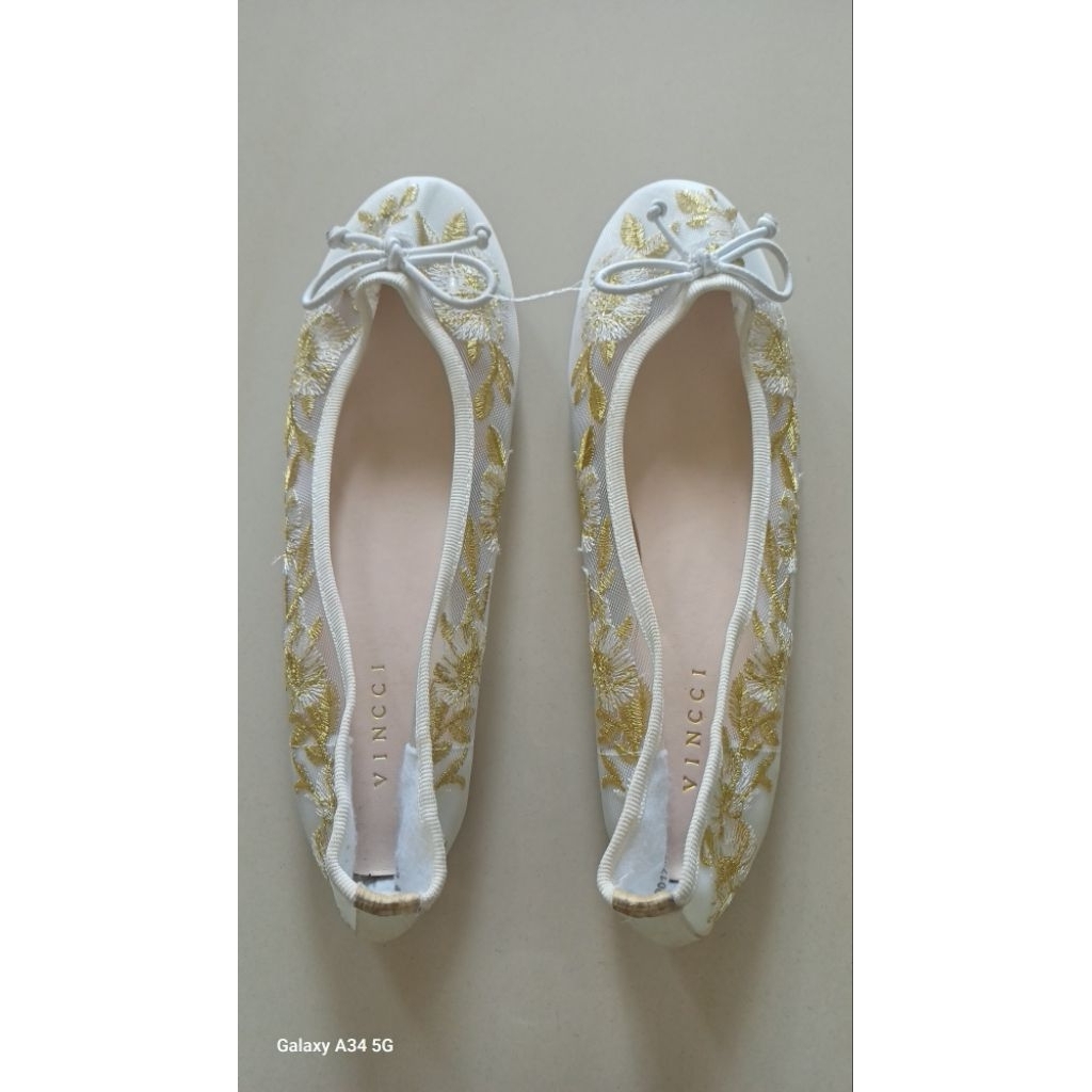 Vincci Flat Shoes