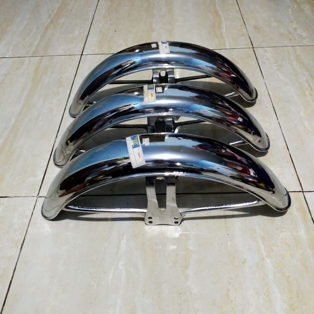 Harga satuan 1 Pcs Slebor Depan RX 100 Nos Baru Slebor Spakbor Talang Air Depan Urami Nos Yamaha RX 