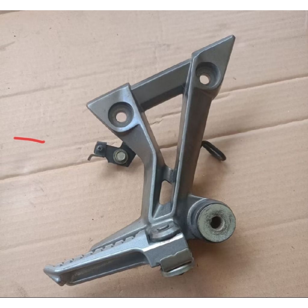 footstep postep belakang KANAN Ninja 250 Fi injeksi Original