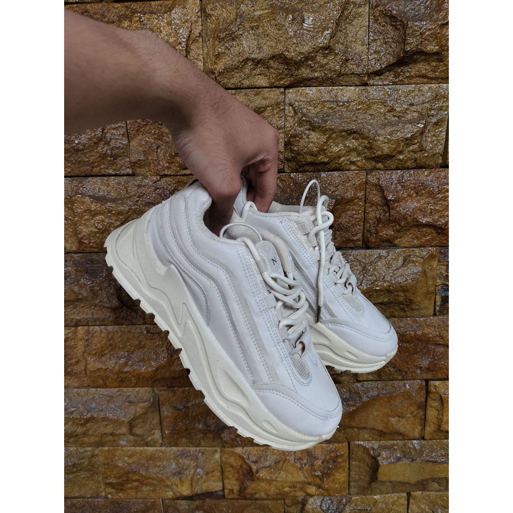 PVN Taecyeon K-Pop Sneakers Cream | Size 40