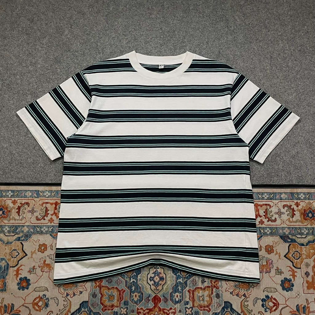 Tshirt Uniqlo Stripe