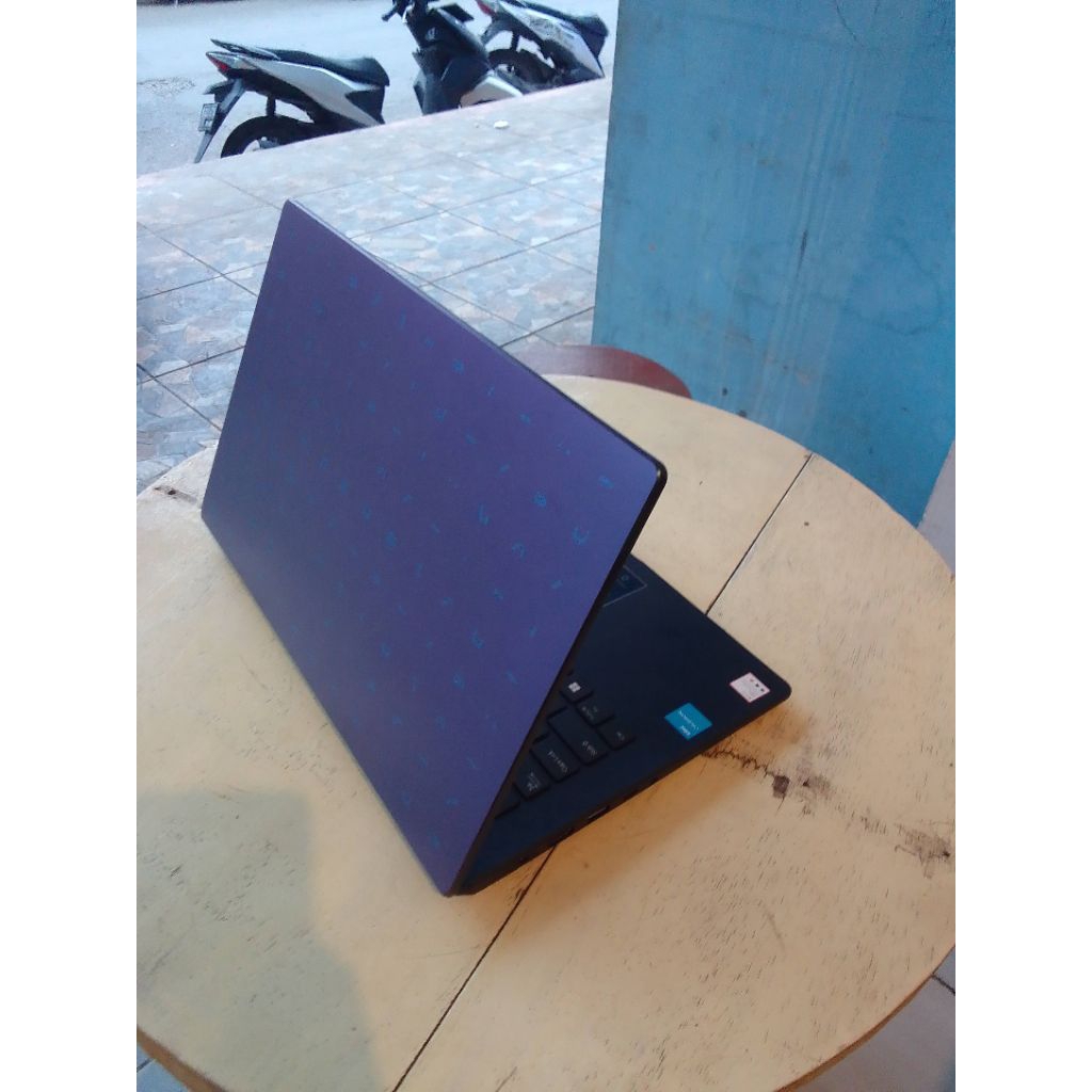 Laptop Asus Vivobook E410KAProcessor Intel Celeron N4500
Windows 11