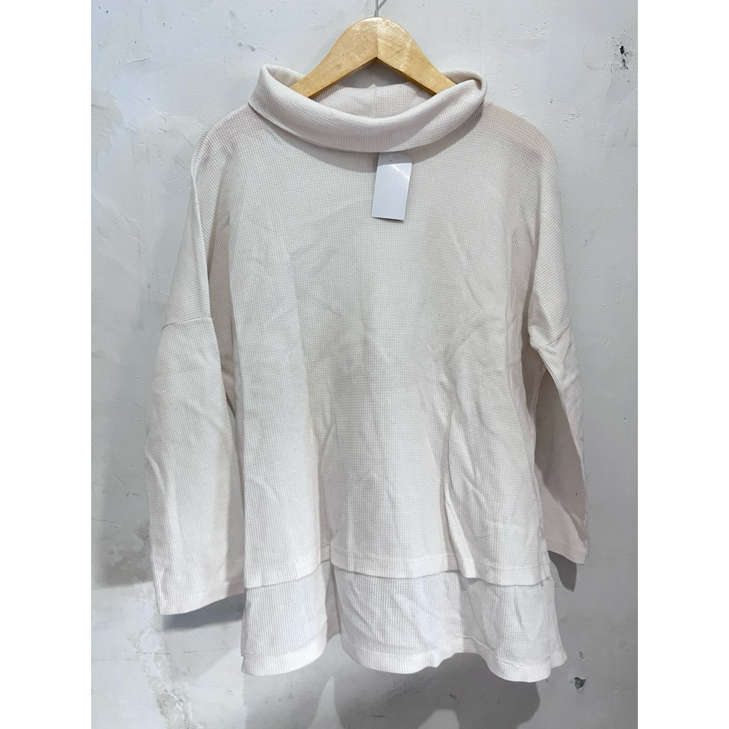 Atasan putih Ld 110-120