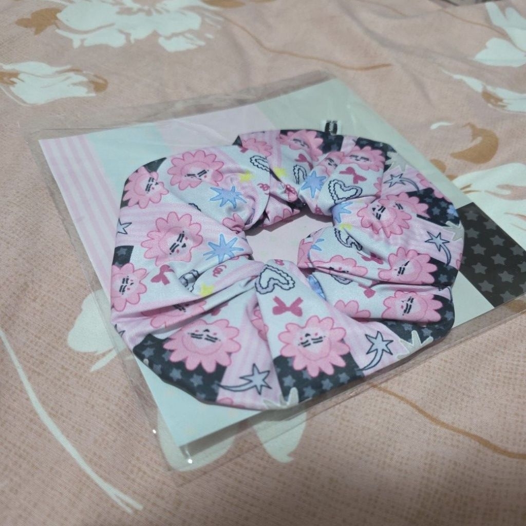 THAI - NANI NEONA HIRUNKIT SKY SMYLE WONGRAVEE SCRUNCHIE ONLY GMMTV TANPA PHOTOCARD SKYNANI