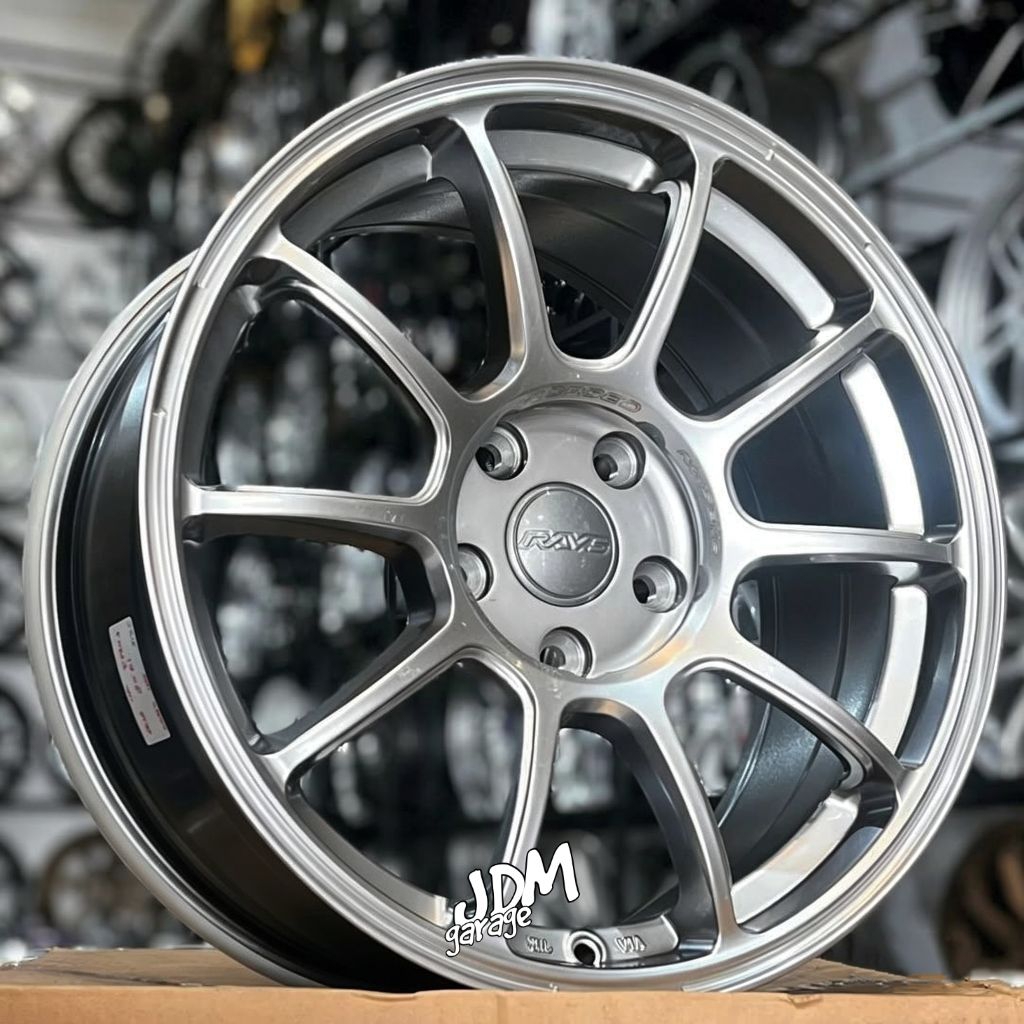 velg VOLKRAYS ZE40 r17 lebar 8 pcd 5X114,3 et 38 mobil ring 17 pnp mobil r17 reborn venturer zenix h