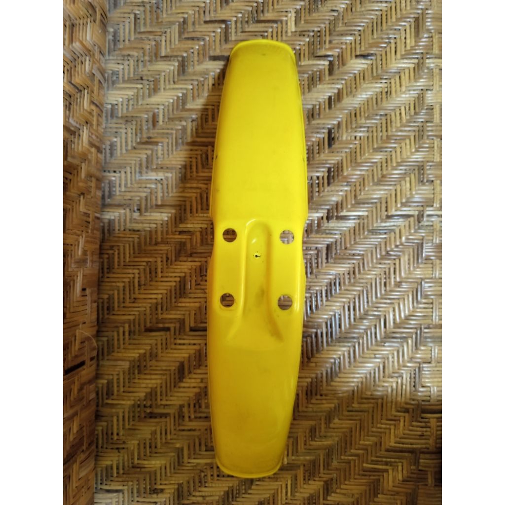 Slebor / Spakbor Depan Yamaha YT 115 Original