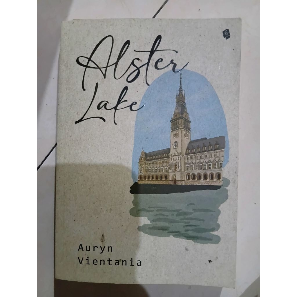 preloved novel alster lake soft cover