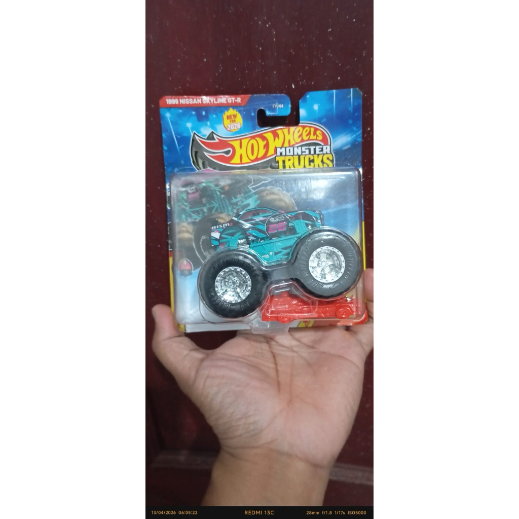 Hotwheels Skyline R34 Nismo Monster Truck
