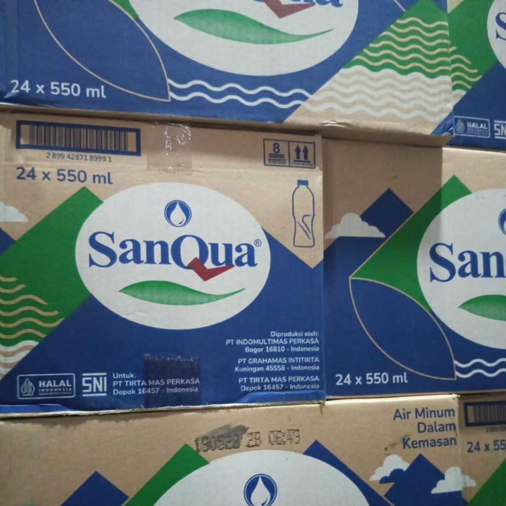 Sanqua botol 550ml / air mineral botol kemasan