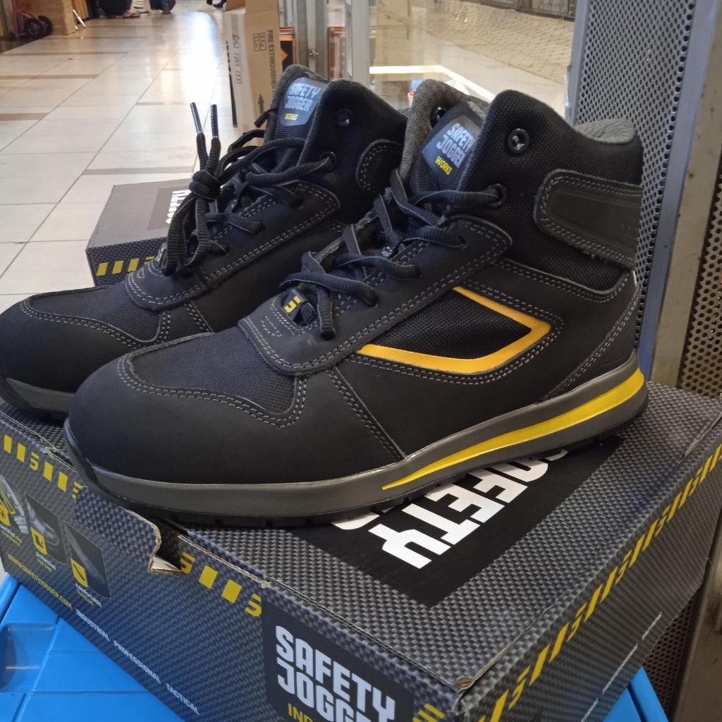 Sepatu Jogger Speedy s3 / safety Jogger s3