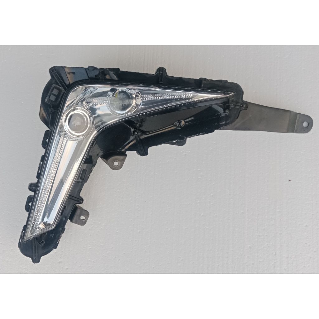 LAMPU BEMPER LEXSUS LX.570. KANAN (RH).