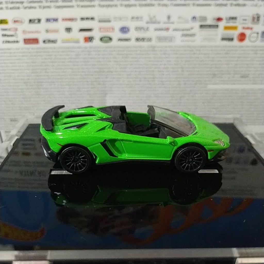 Diecast Loose Majorette Lamborghini Aventador SV Roadster