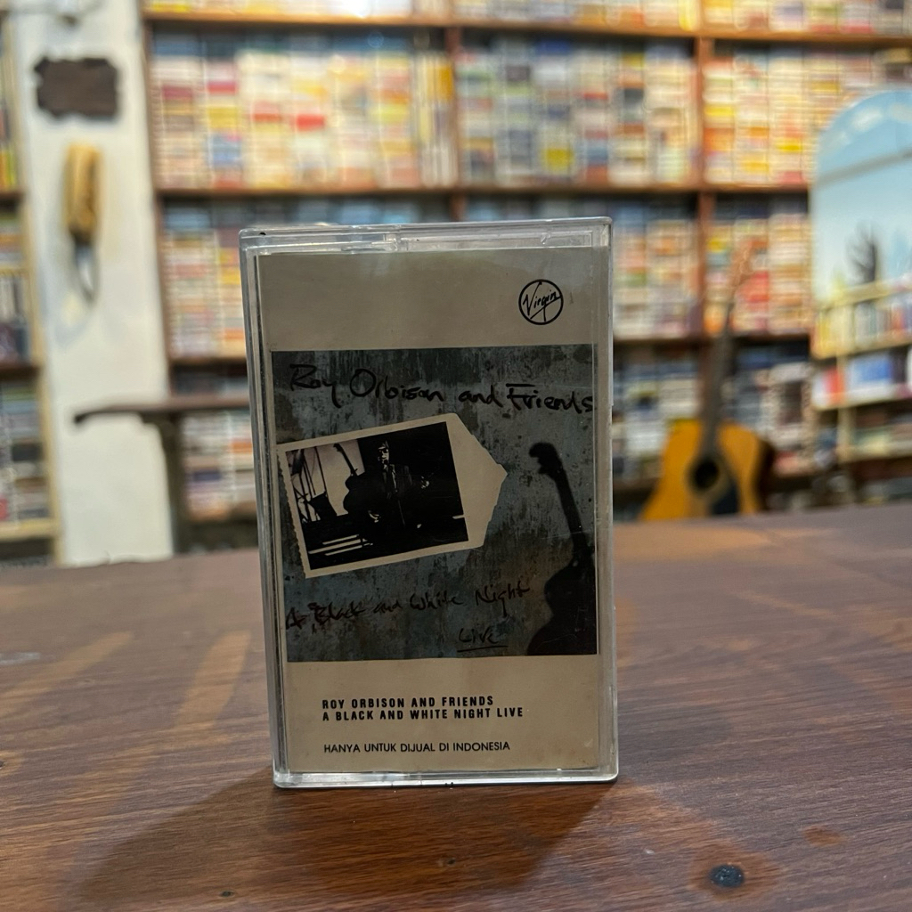 Kaset Pita Roy Orbison And Friends A Black And White Nigh Live