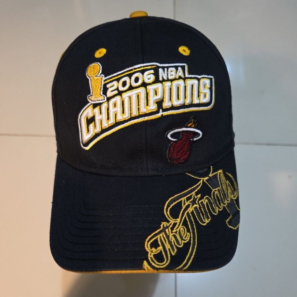 Topi 2006 Miami Heat NBA Champions Locker Room - Original