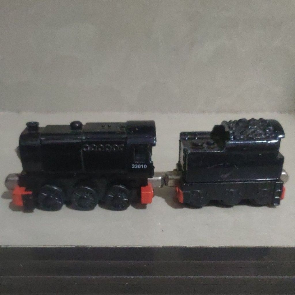 Thomas and Friends take n play neville