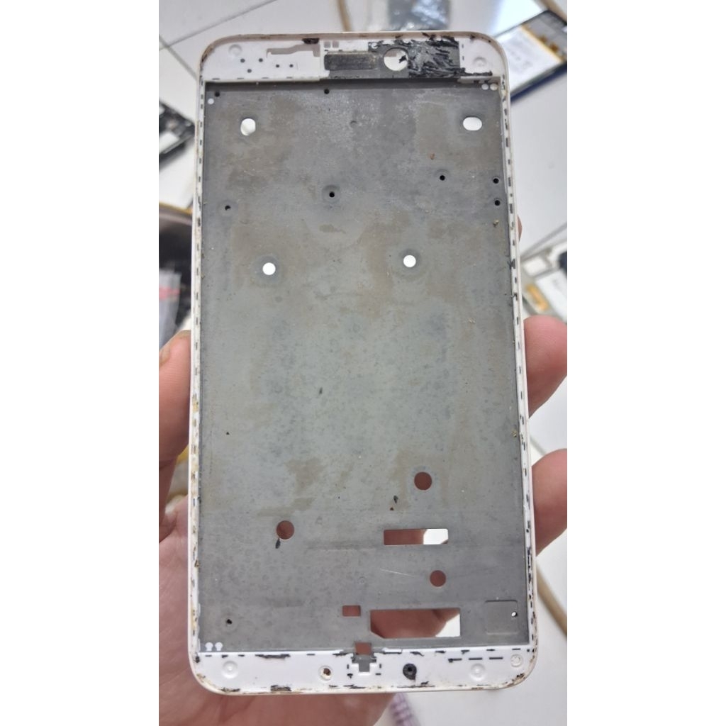 FRAME TULANG TENGAH TATAKAN LCD XIAOMI 4X COPOTAN