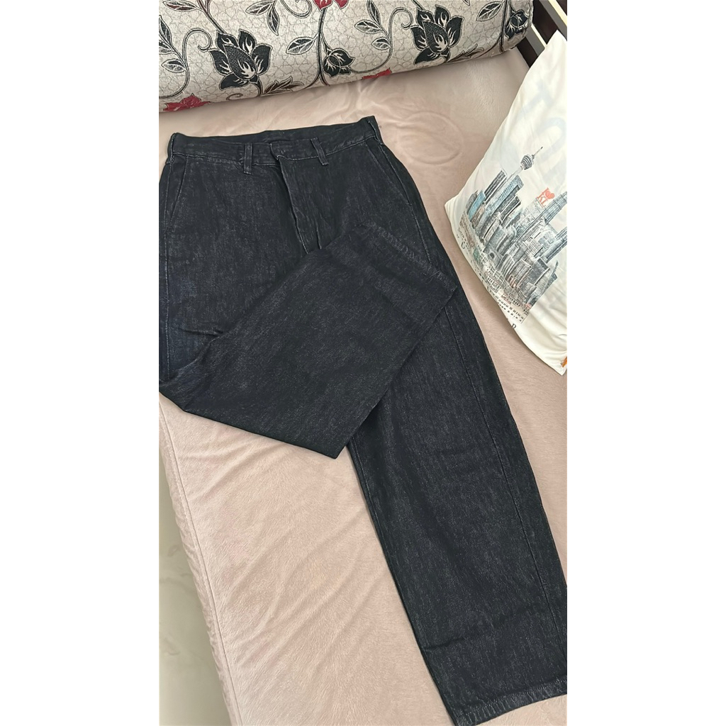 Uniqlo wide tapered jeans