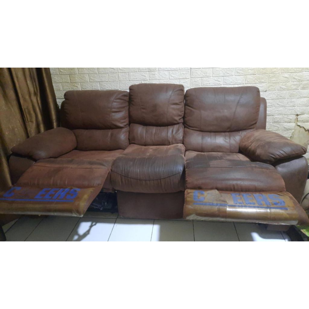 Sofa cheers Mclaine 3 seat Reclainer