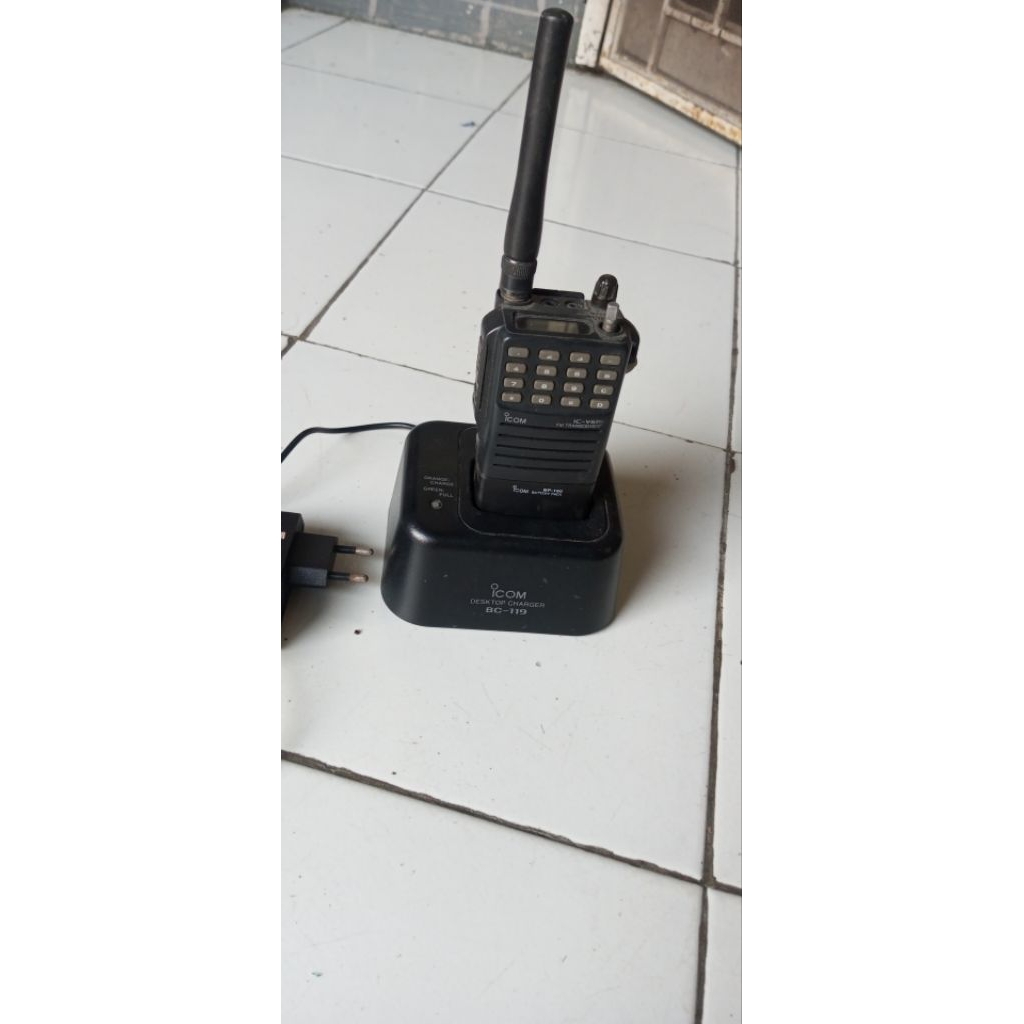 icom IC v68