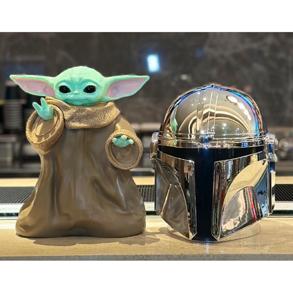 Ready kirim Mandalorian and Grogu XXI Cafe