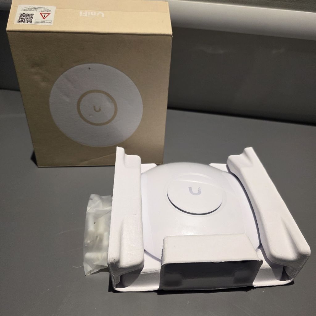 Ubiquiti Unifi U6+ Plus Wifi 6 Access Point Ubiquiti
