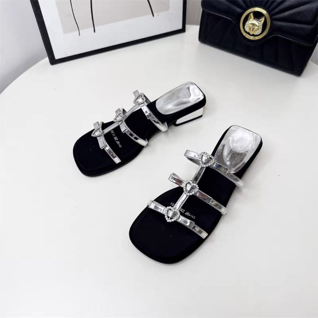 NEW Shoes Sandal Wanita Korean Style Size 36 Heels Tahu Silver Black Love Import China Murah
