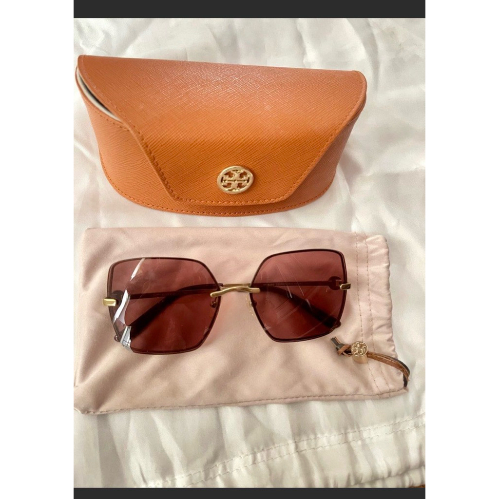 kacamata tory burch