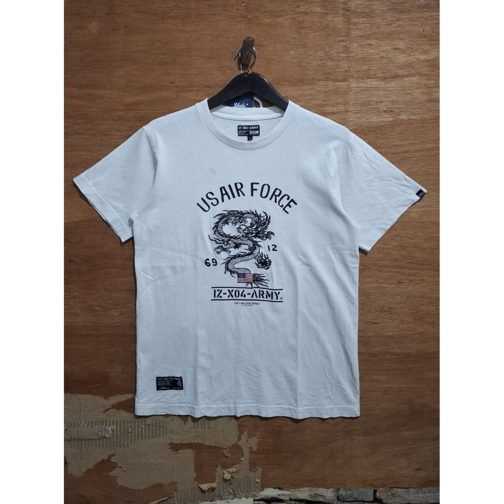 Kaos Katun Izzue Army Size "S fit M"