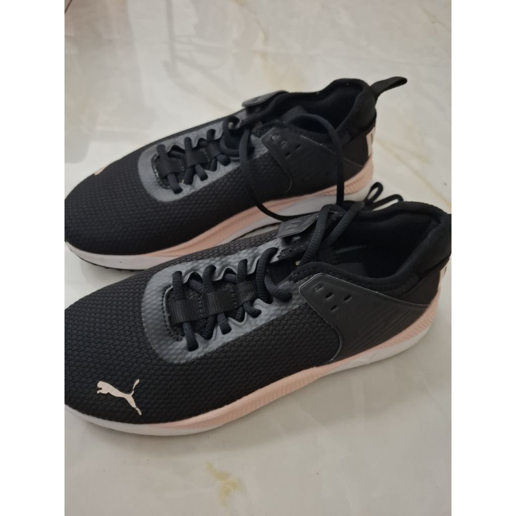 Sepatu sekolah PUMA Black Pink Legit, Nego