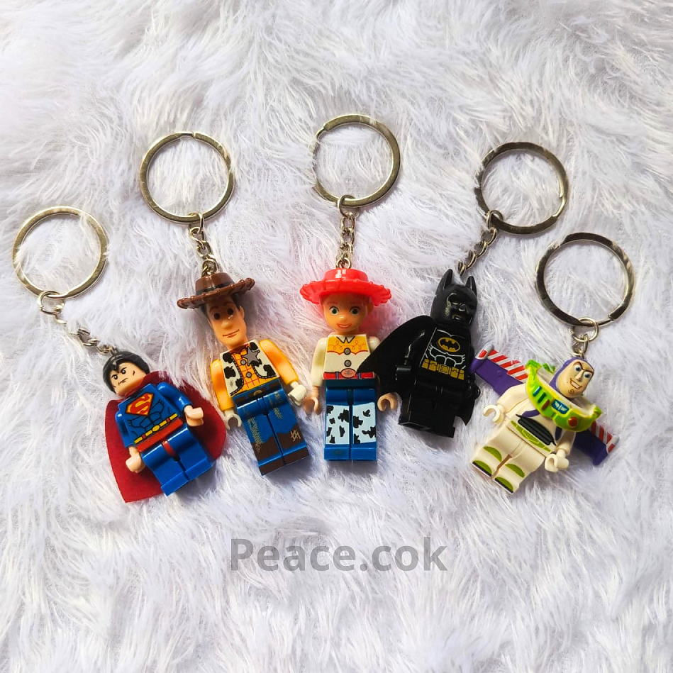 Gantungan Kunci LEGO Minifigure KEYCHAIN BATMAN SPIDERMAN BUZZ SUPERMAN Banyak Varian