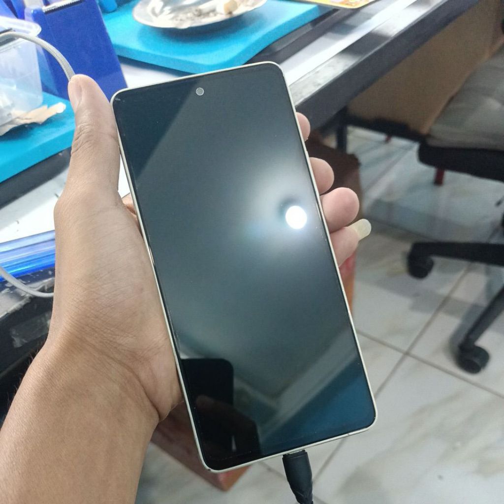 lcd Samsung a53 ORI retak sedikit normal