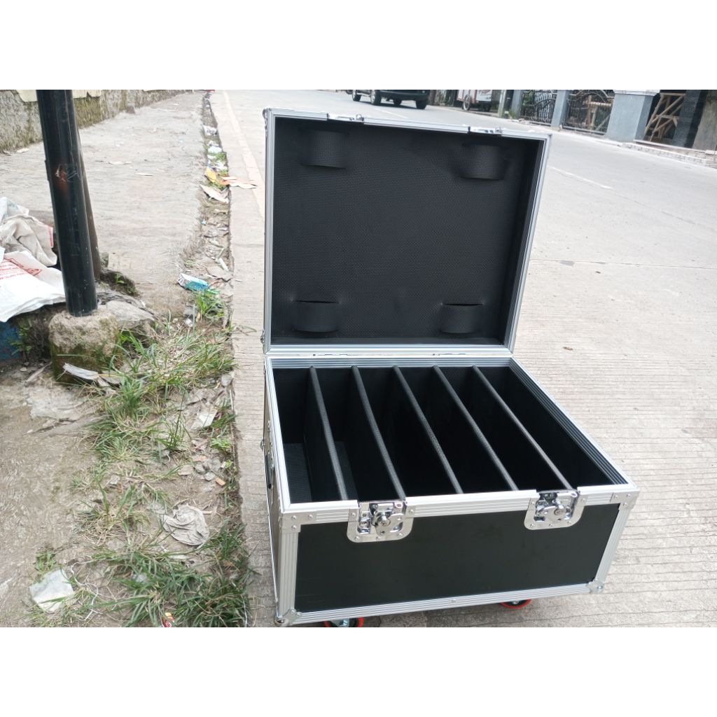 Hard Case Box Lampu Strobo Parled Isi 6 Custom Flightcase Alat Panggung