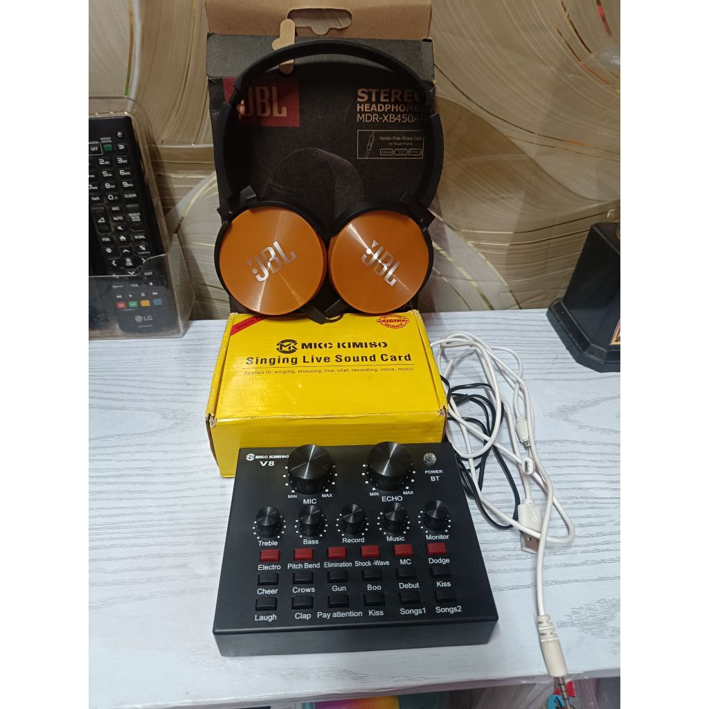 paket soundcard v8 dan headset