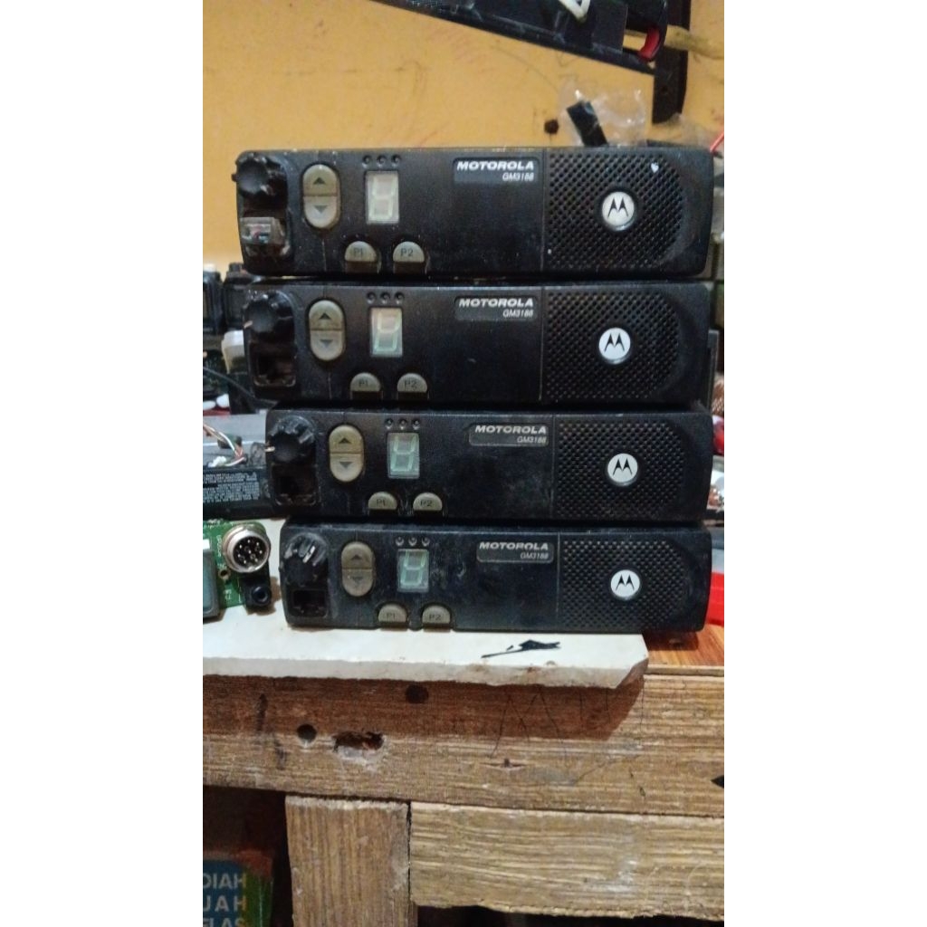 RADIO RIG MOTOROLA GM 3188 VHF
