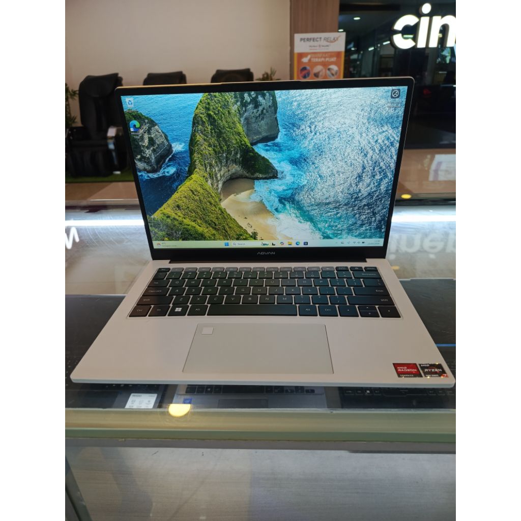 Laptop Advan Workplus Darbotz | AMD Ryzen 7-7735HS | RAM 16GB | SSD 512GB | 14" FHD | Windows 11 - S
