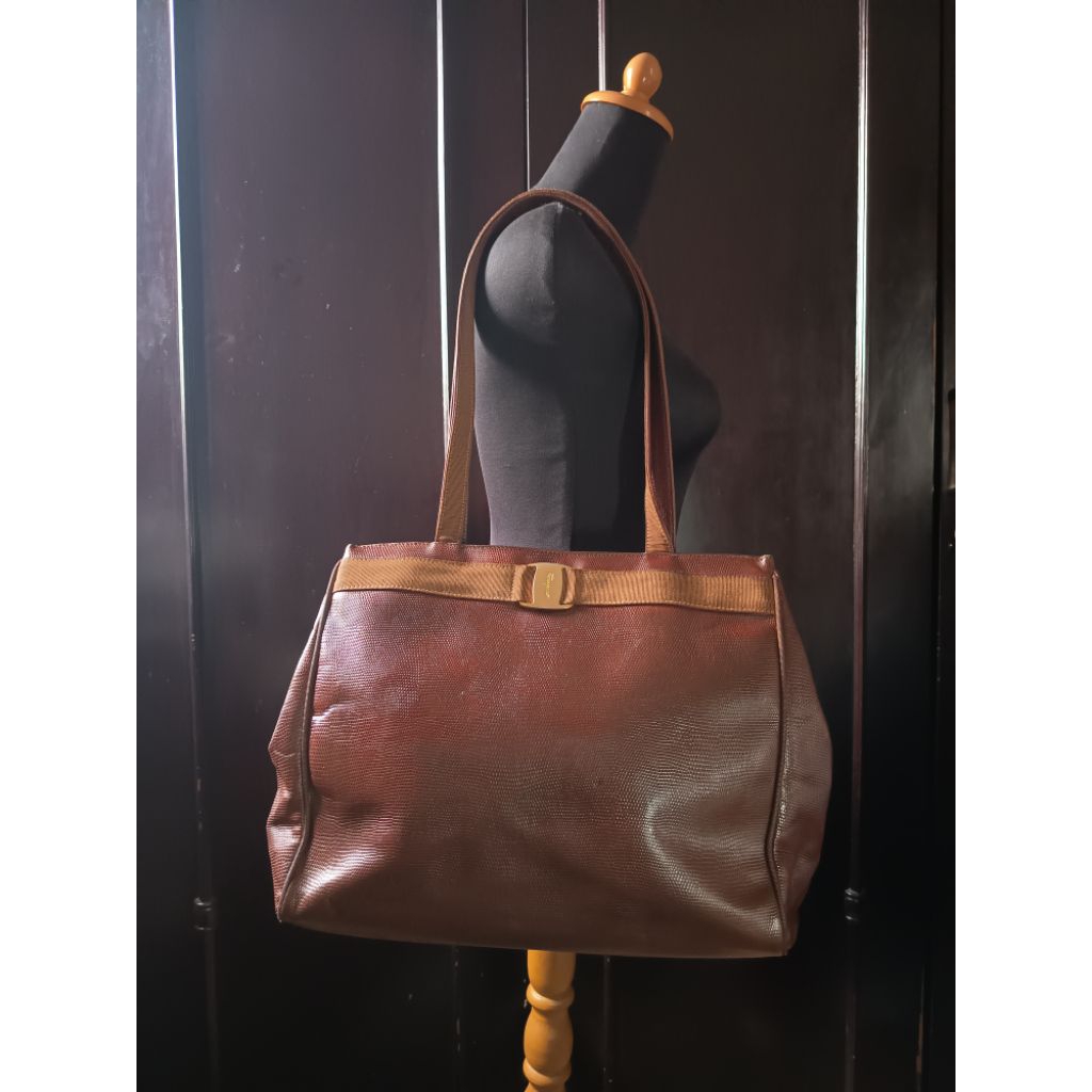 Tote Bag / Tas Tote / Shoulder Bag Kulit Asli Brand   S A L V A T O R E   F E R R A G A M O   Italy 