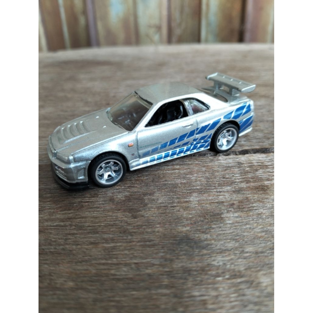 hotwheels loose NISSAN SKYLINE GT-R R34  ban karet