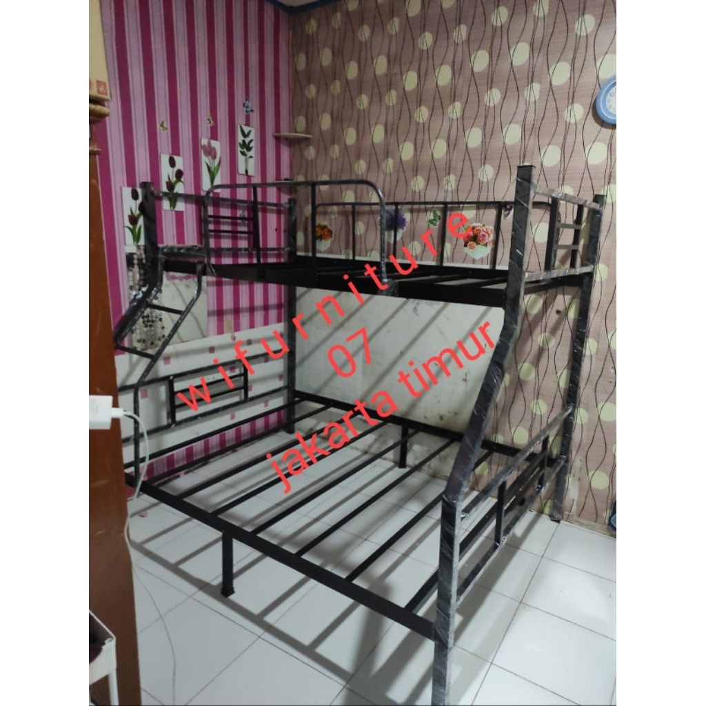 Ranjang Tingkat Besi 120/160